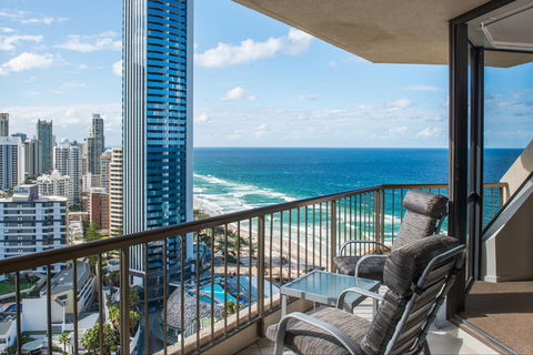 Paradise Centre Apartments - Accommodation 4U 1