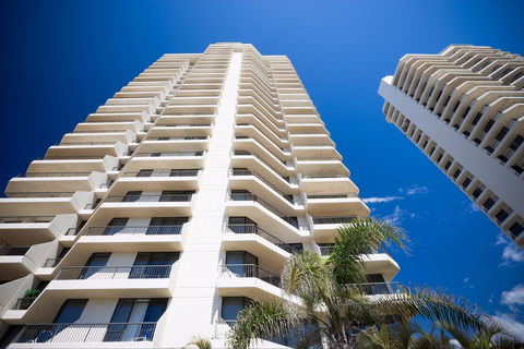 Paradise Centre Apartments - Accommodation 4U 2