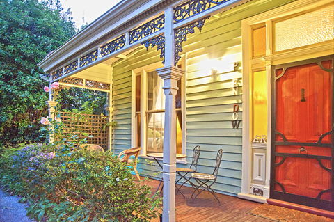 Pendower House B&B And Self Contained Apartments - Accommodation 4U 1