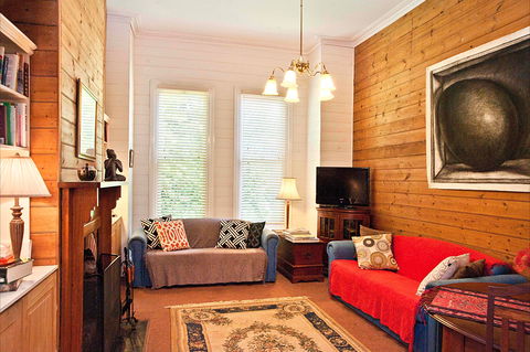 Pendower House B&B And Self Contained Apartments - Accommodation 4U 2