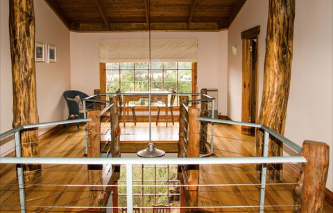 Piners Loft - Accommodation 4U 1