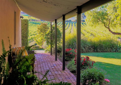 Seppeltsfield Vineyard Cottage - Accommodation 4U 0