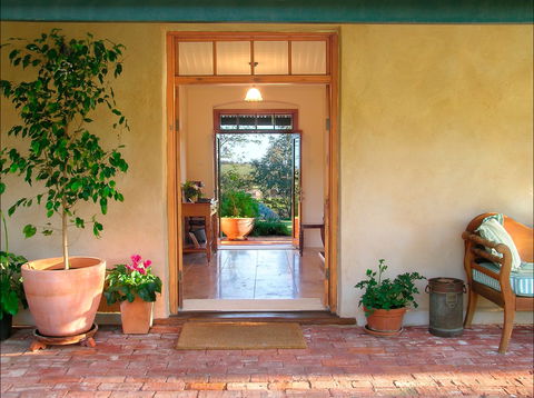 Seppeltsfield Vineyard Cottage - Accommodation 4U 1