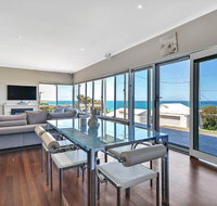 The Salty Dog Beachhouse - Accommodation 4U
