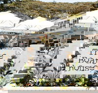 The Boathouse Hotel Patonga - Accommodation 4U