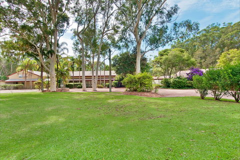 The Francis Retreat - Bonny Hills - Accommodation 4U 1