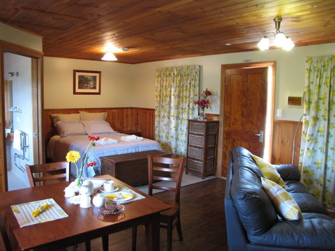 Tin Dragon Trail Cottages - Accommodation 4U 2