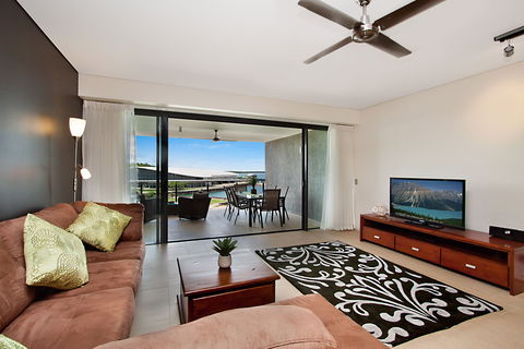 Akuna Waterfront - Accommodation 4U 2