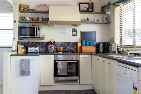 Arcadia House - Accommodation 4U 1