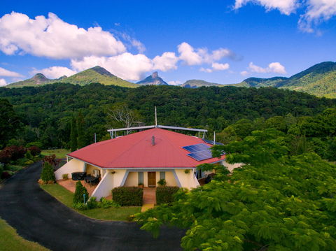 A View Of Mount Warning Bed And Breakfast - Accommodation 4U 1