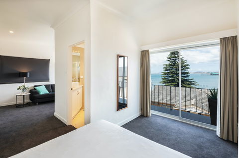 Bay 10 - Port Lincoln - Accommodation 4U 0