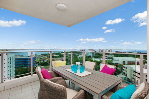 Beachlife Sea Spray Apartment - Accommodation 4U 0
