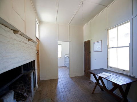 Brackens Hut - Accommodation 4U 2