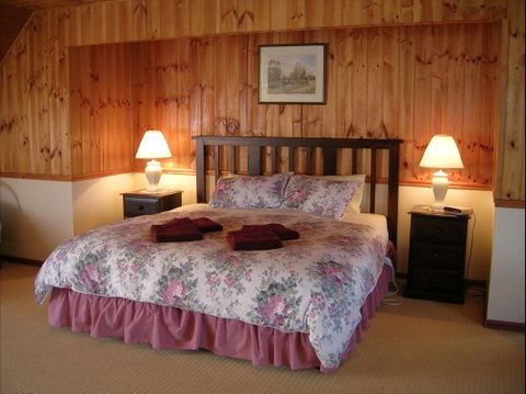 Celestine House - Accommodation 4U 2
