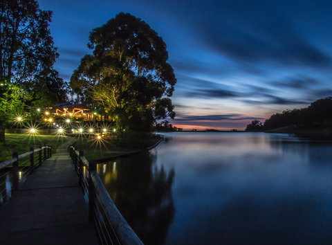 Evedon Lakeside Retreat - Accommodation 4U 1