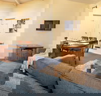 Leo's Cottage - Accommodation 4U