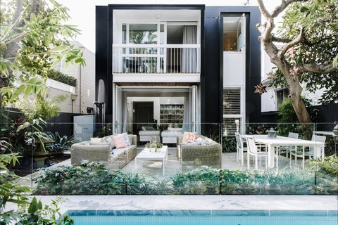 Luxico - Harbourside Retreat - Accommodation 4U 0