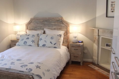 Manly Seaside Cottage - Accommodation 4U 2