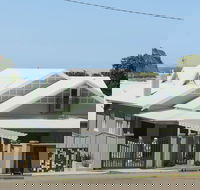 Merewether Beach House B and B - Accommodation 4U