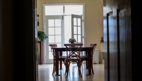 Merewether Beach House B And B - Accommodation 4U 1