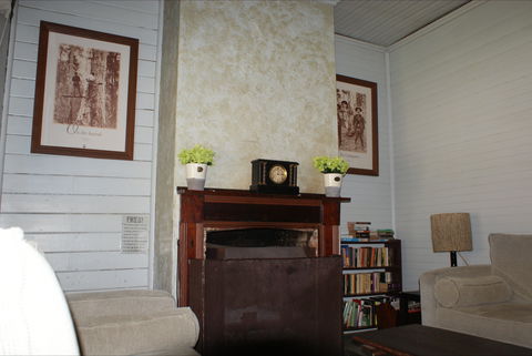 Moonan  Cottage - Accommodation 4U 0
