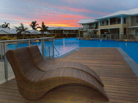 Oaks Port Stephens Pacific Blue Resort - Accommodation 4U 0