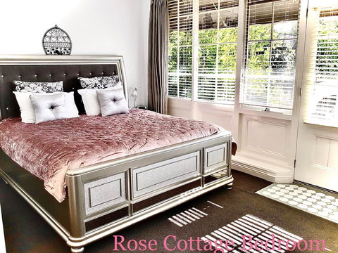 Rose Cottage - Accommodation 4U 2