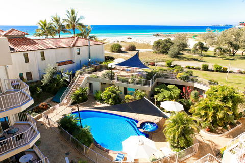 Sandcastles On Currumbin Beach - Accommodation 4U 0