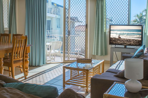 Sandcastles On Currumbin Beach - Accommodation 4U 1