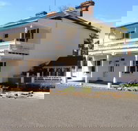 The White House Carcoar - Accommodation 4U