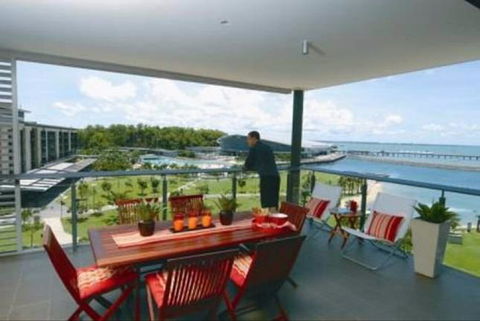 The View - Accommodation 4U 0
