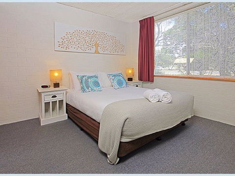 The Lodge Broulee - Accommodation 4U 0