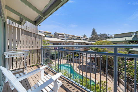 13 Point Lookout Beach Resort - Accommodation 4U 2