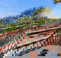 16 Point Lookout Beach Resort - Accommodation 4U