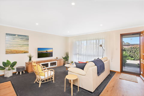 4/11 Cornhill Road - Accommodation 4U 2