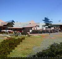 BYO Horse/Bike/Wine - Accommodation 4U