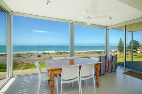 Chiton On The Rocks - Breathtaking Panoramic Coastal Views - Accommodation 4U 0