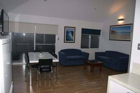 Clearwater Motel Apartments - Accommodation 4U 1
