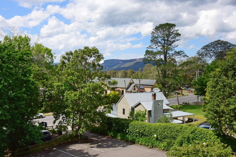 Cloudsong Chalets - Accommodation 4U 1