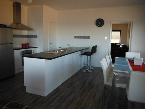 Coastal Getaway - Accommodation 4U 2
