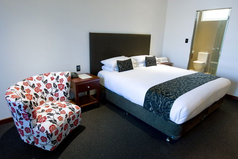 Commodore On The Park - Accommodation 4U 1