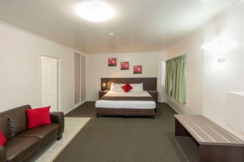 Coral Sands Motel - Accommodation 4U 1
