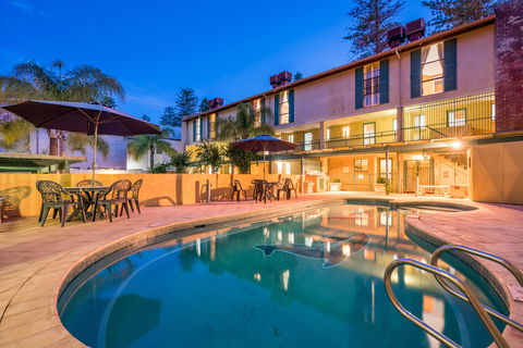 Cottesloe Beach Chalets - Accommodation 4U 0