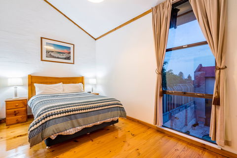 Cottesloe Beach Chalets - Accommodation 4U 2
