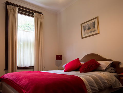 Creek Cottage Walhalla - Accommodation 4U 1