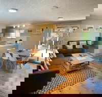 Crows Nest - Accommodation 4U