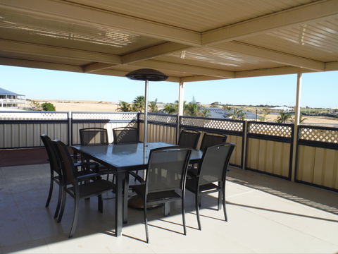 Deck To Sea - Accommodation 4U 0