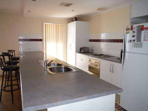 Deck To Sea - Accommodation 4U 1