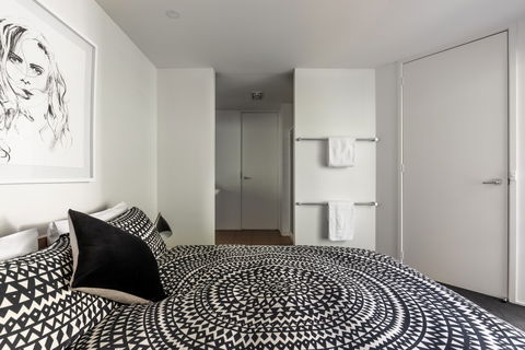 Dlux + Escape @ 83 Great Ocean Road Apartments Lorne - Accommodation 4U 2