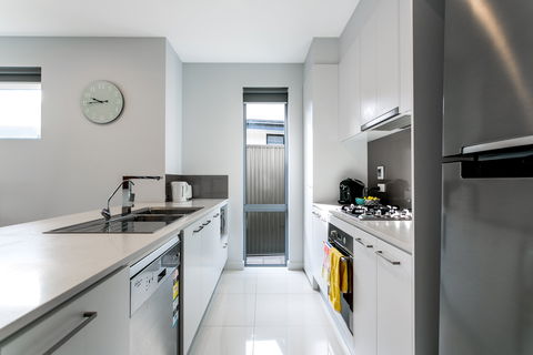 Ella House I - Accommodation 4U 1